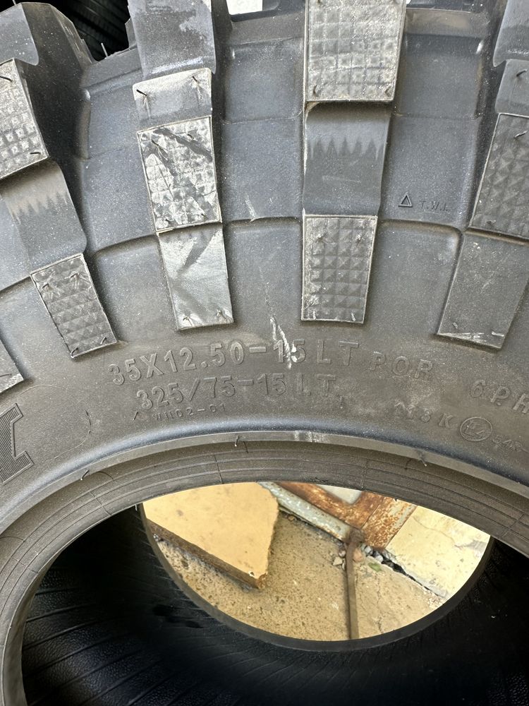 35x12.50R15 Journey WN02 Claw MT 4X4