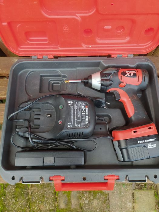 Wkrętarka Black Decker XT