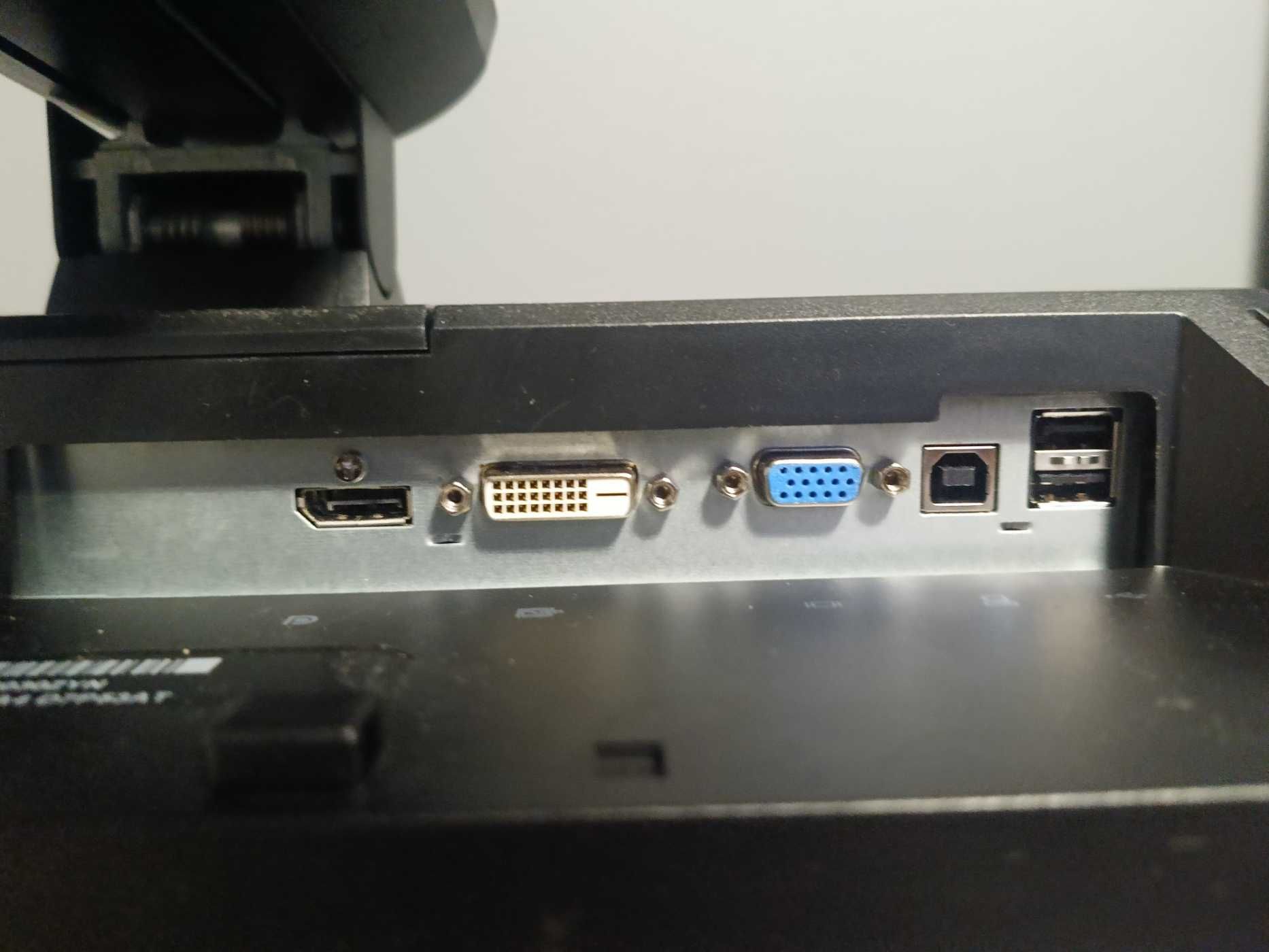 2x Monitor HP Z24i