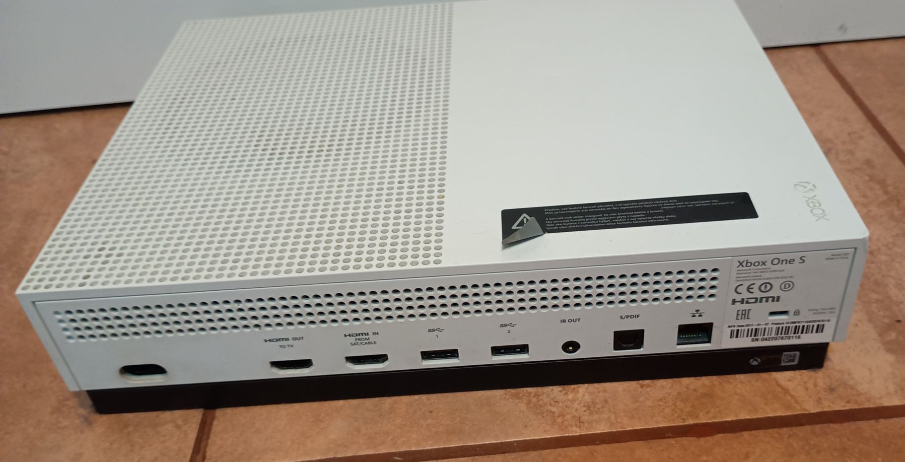 Xbox one S,  pad i gry zestaw