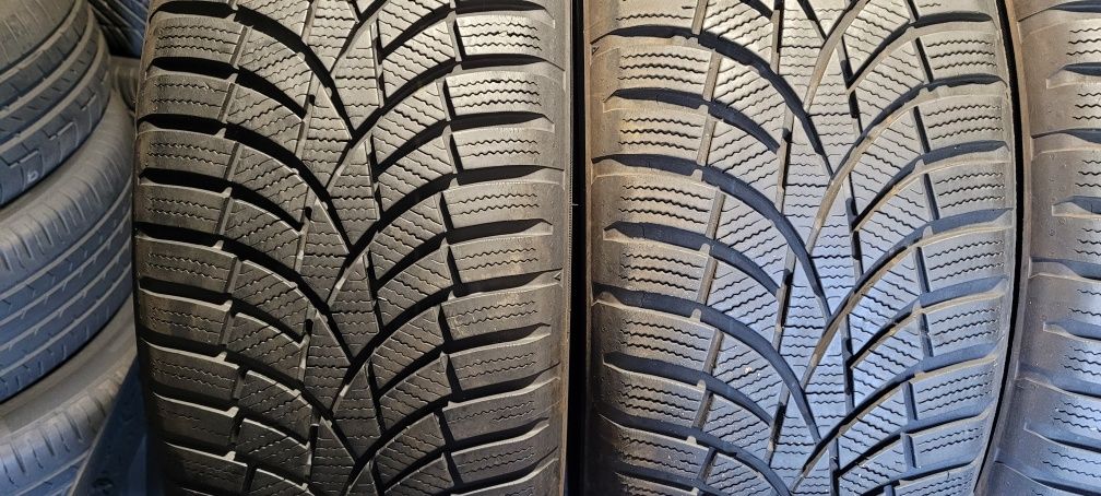 215/55r18 99V Toyo Observe S944 z 2022r ładne.