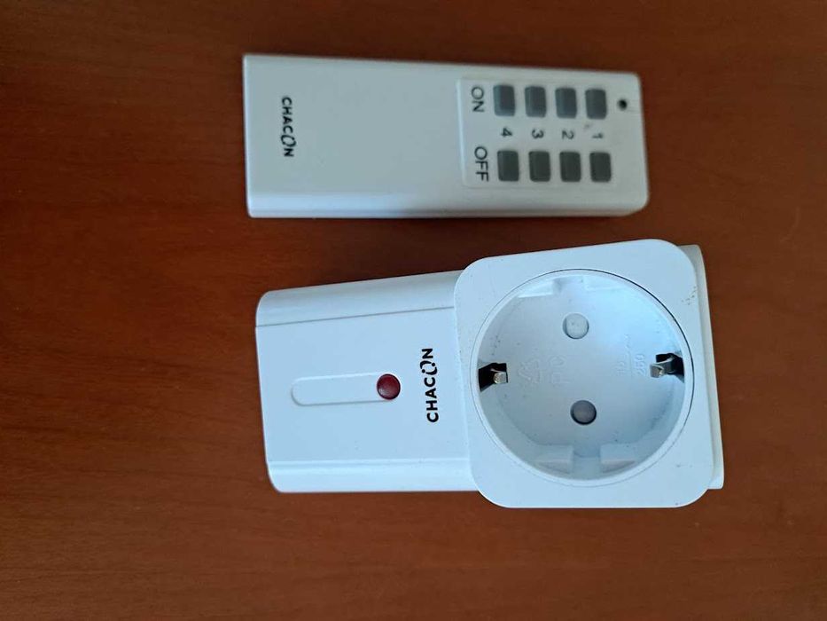 Tomada com controlo remoto