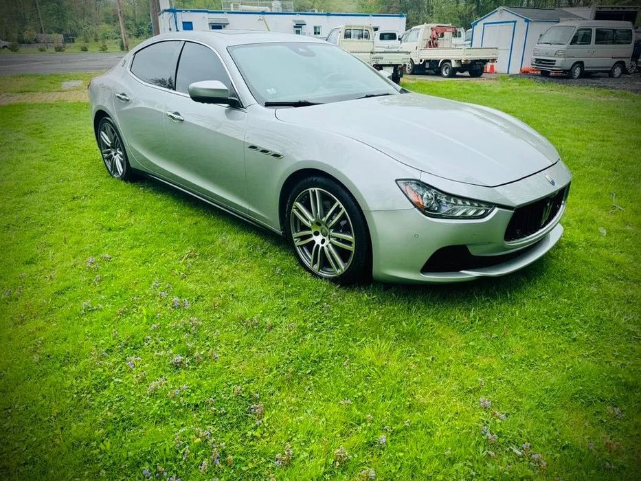 Maserati Ghibli 430KM 2017 Po Liftingu dla osób które cenią luksus, sportowe osiągi