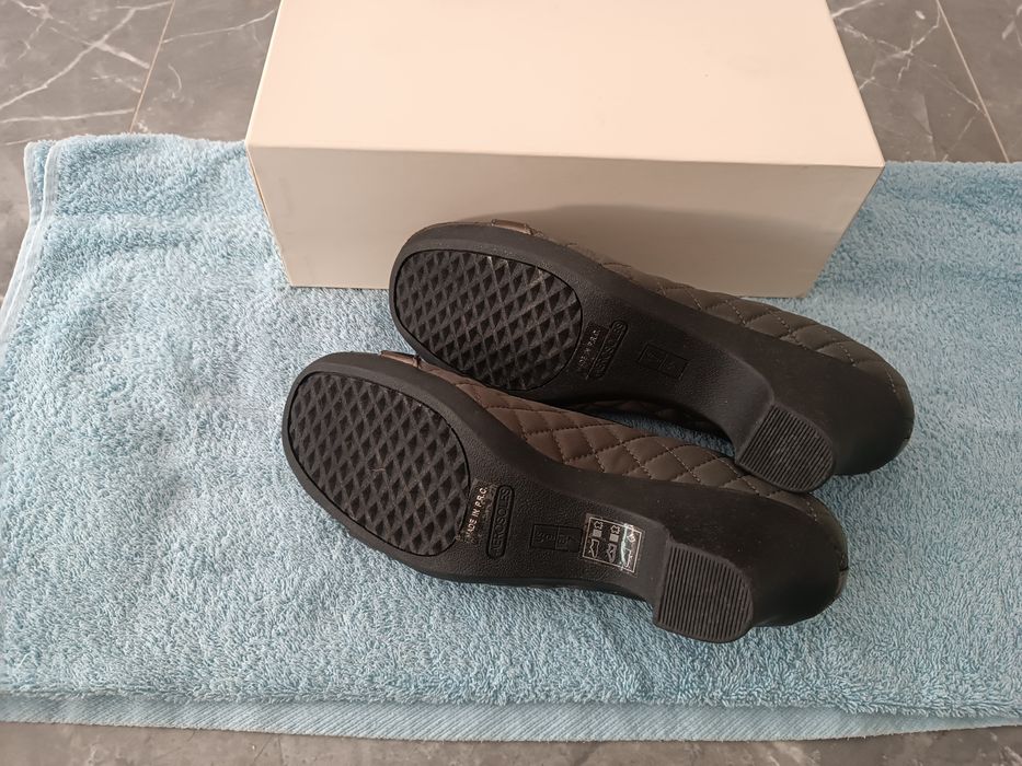 Sapatos elegantes e confortaveis Aerosoles