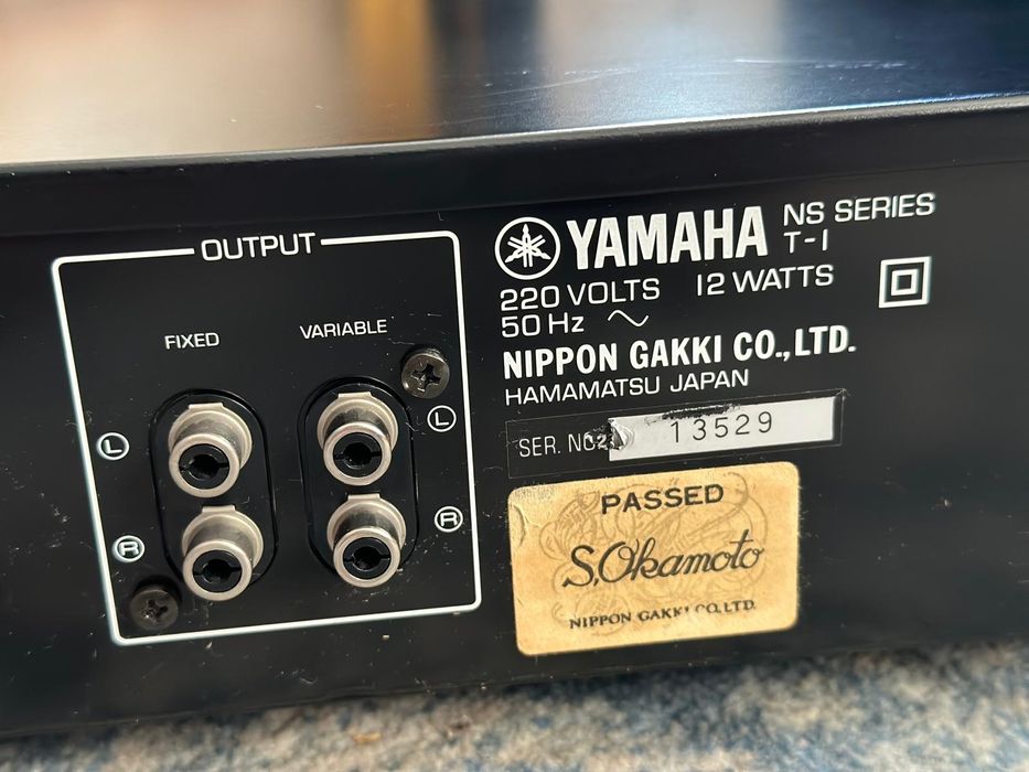 Tuner radiowy YAMAHA T1
