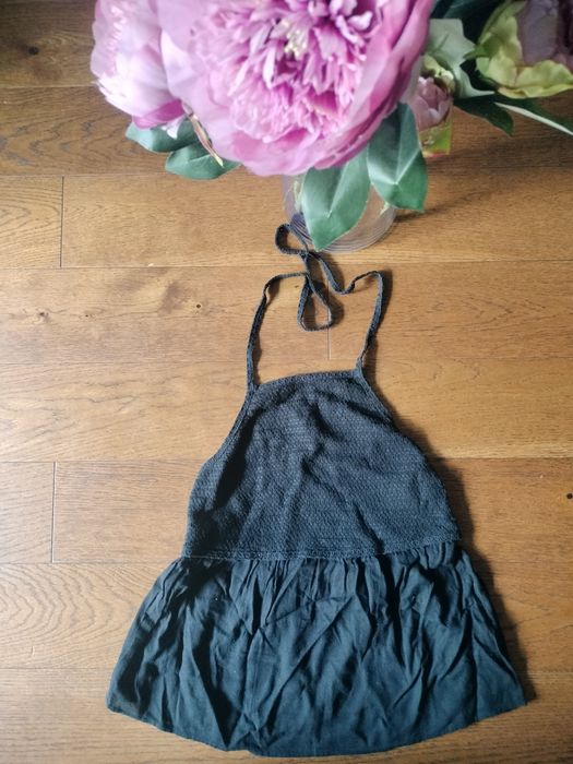 Bluzka top odkryte plecy wiązany Stradivarius S
