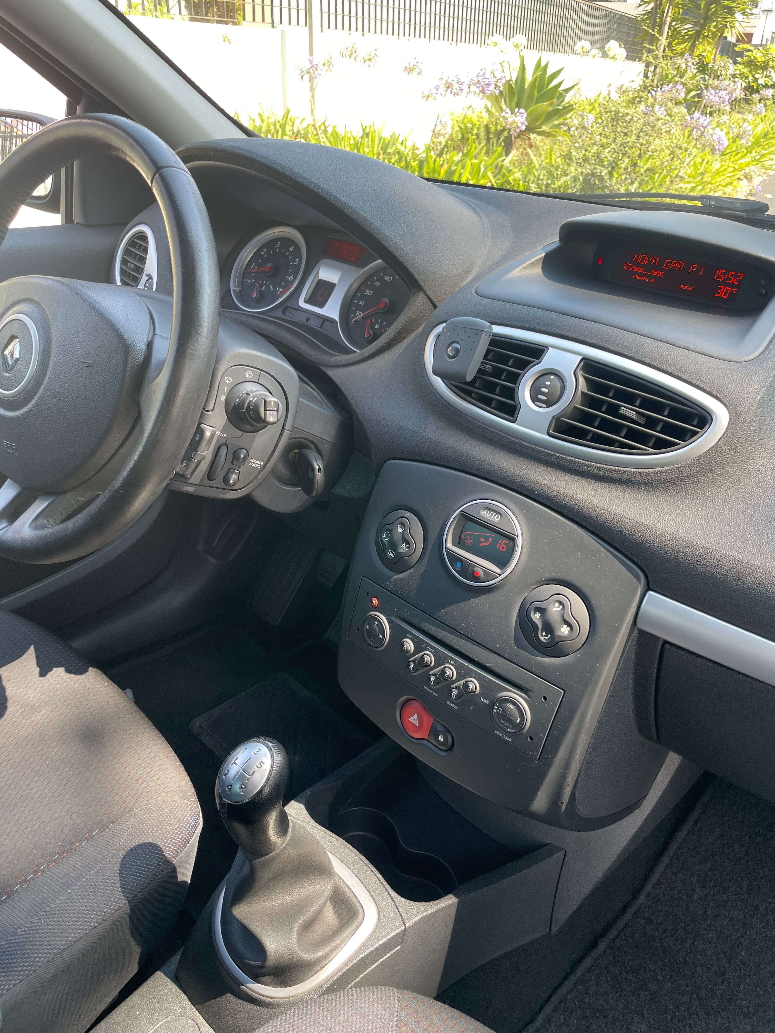 Renault clio 1.2 16v
