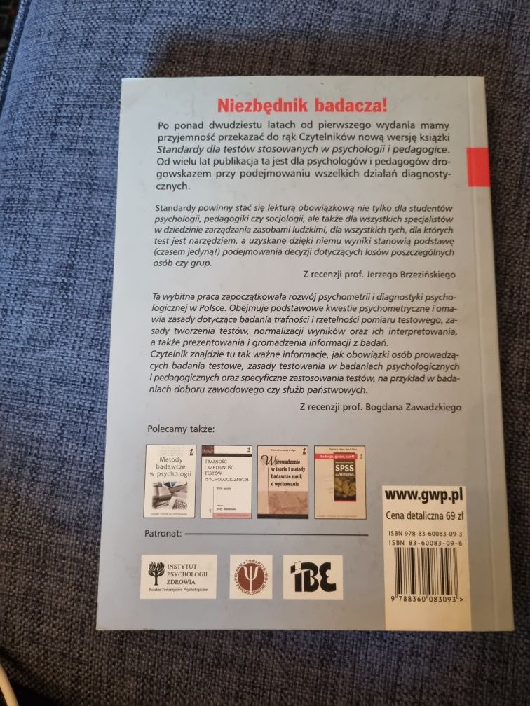 Standardy dla testów stosowanych w psychologii I pedagogice