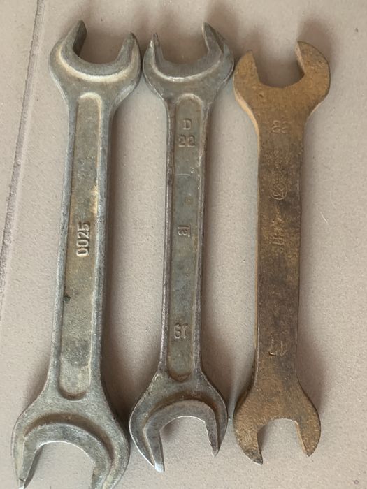 Ключи рожковые .