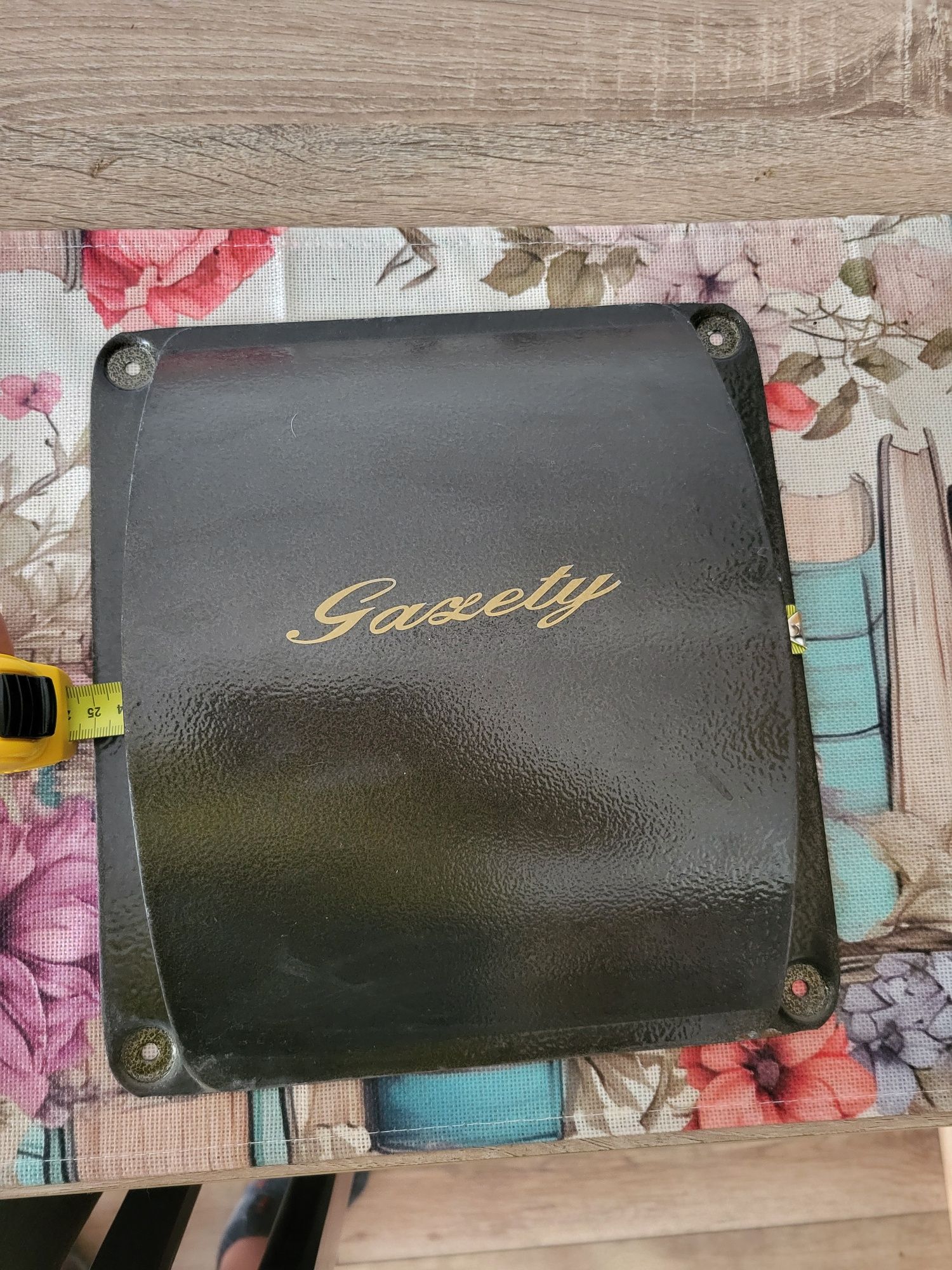Skrzynka na listy , gazety