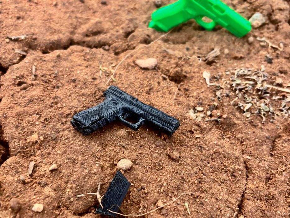 Mini Pistola de Brinquedo "Recarga Rápida" - Diversão Garantida