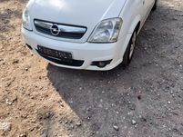 Zderzak przód opel Meriva a