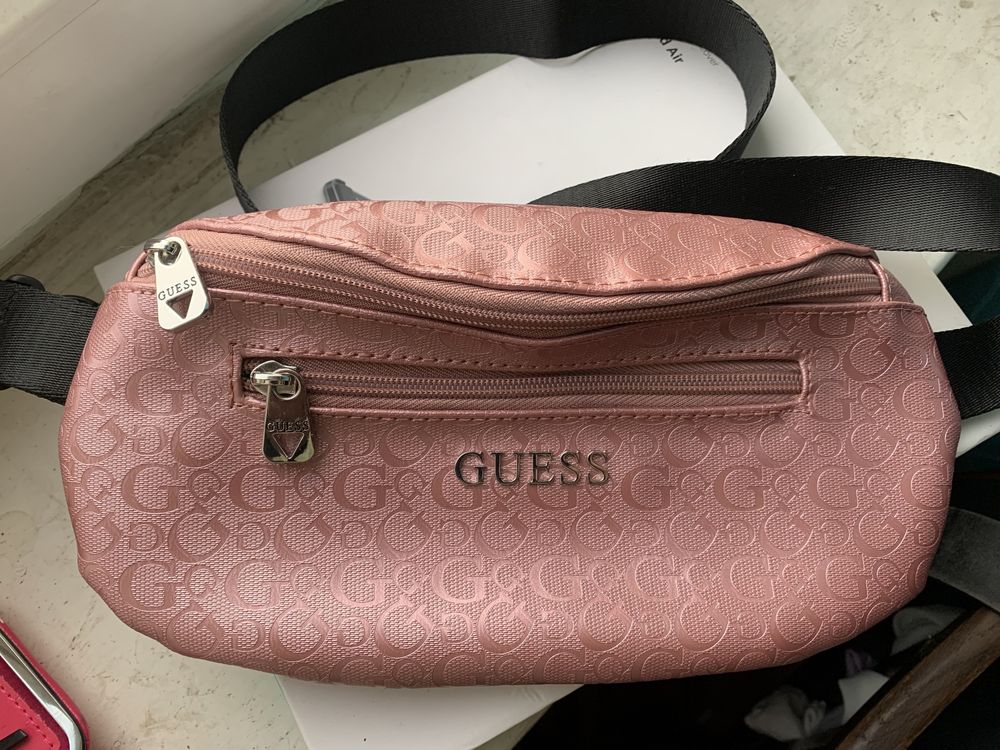 Сумка Guess