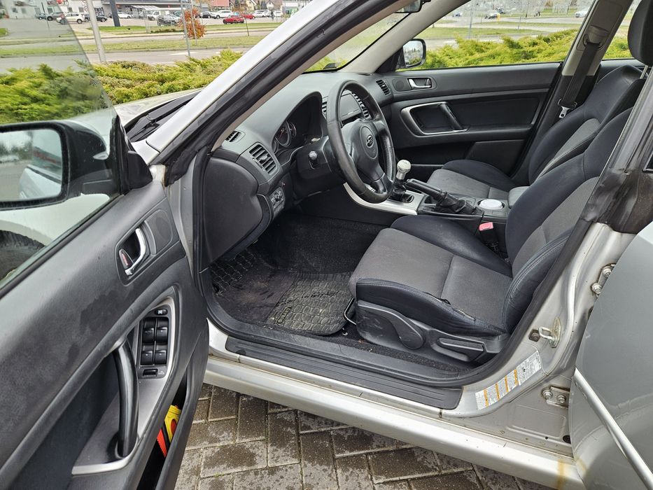 Subaru Outback 2004 рік 2.0 бензин 4×4 для військових в Україні