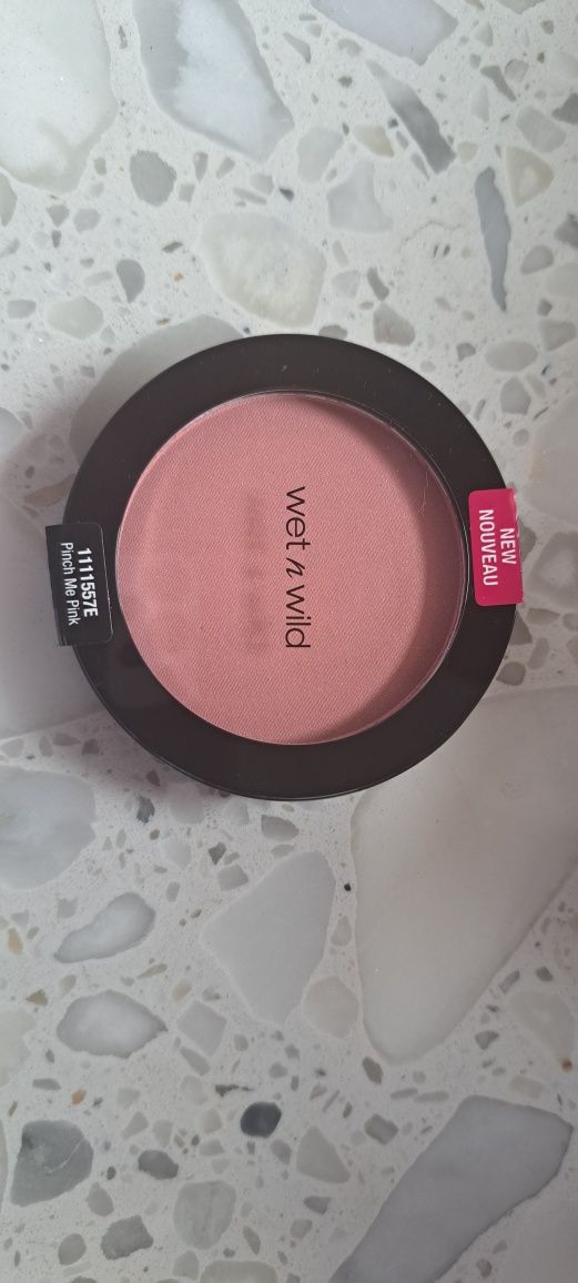 Róż marki Wet n Wild