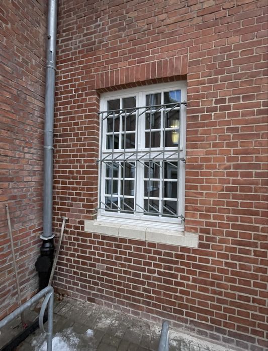 Renowacja i odnawianie balustrad/hal/ogrodzen/konstrukcji stalowych