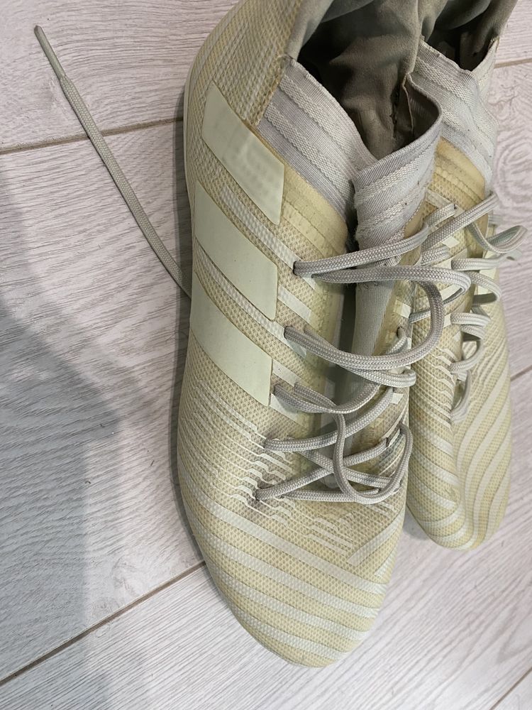 Adidas nemeziz розмір 43