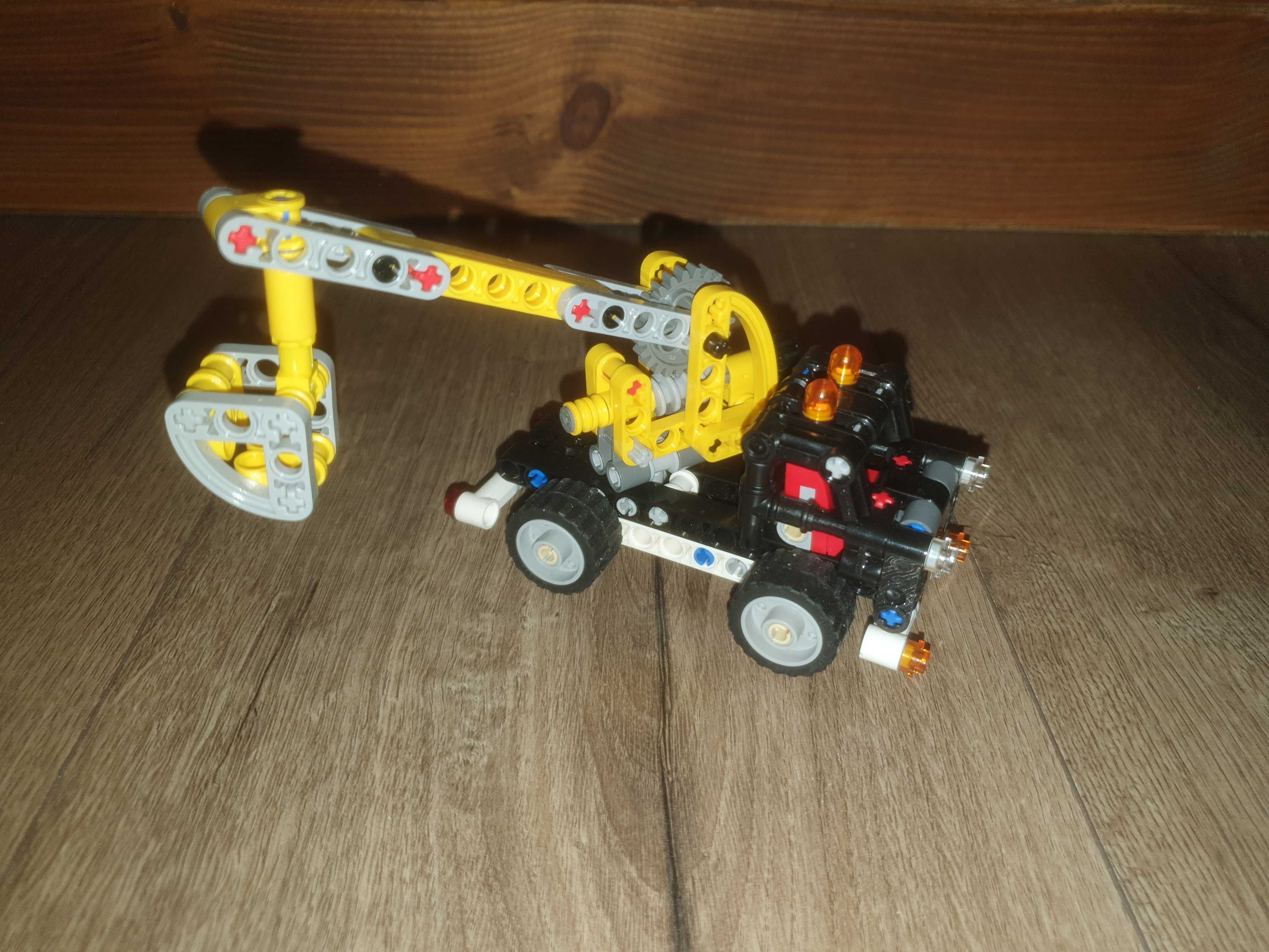 42031 Ciężarówka z wysięgnikiem, LEGO® Technic