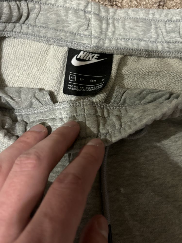Штаны Nike серые