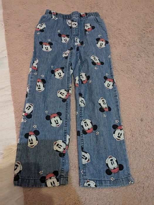 Ubrania dla dziewczynki Komplet spodni, legginsów i bluzeczka 122/134