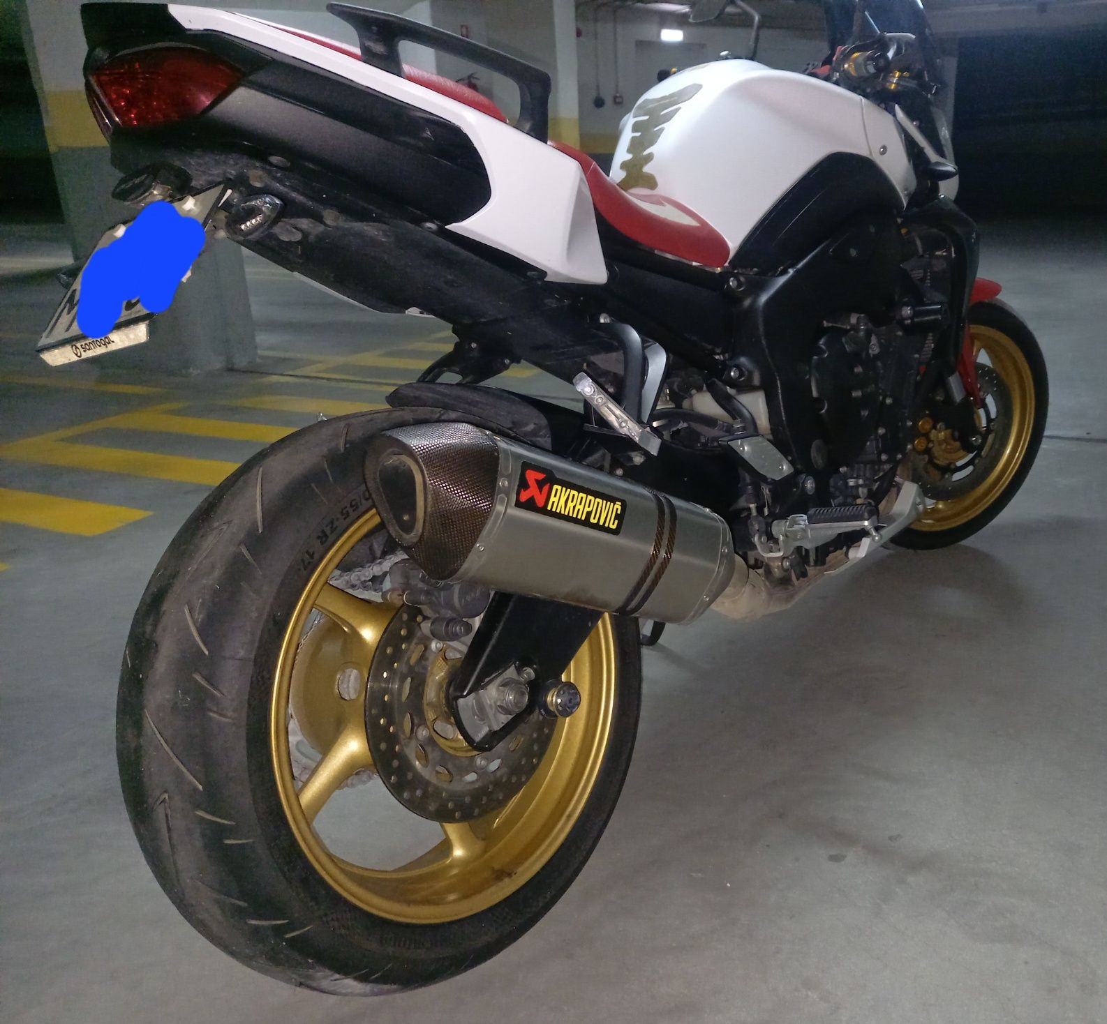 Yamaha FZ8 N Ideal para a cidade e estrada- Pronta a circular
