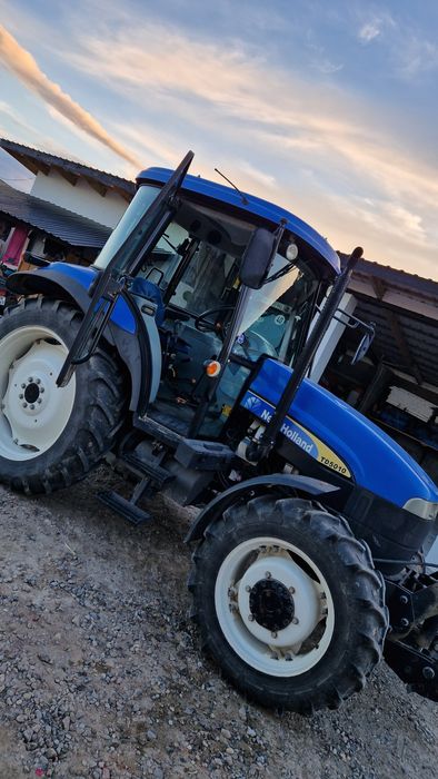 New Holland TD5010