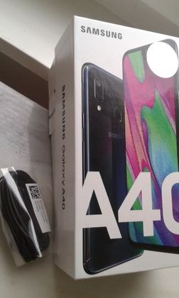 Новые наушники Samsung A40