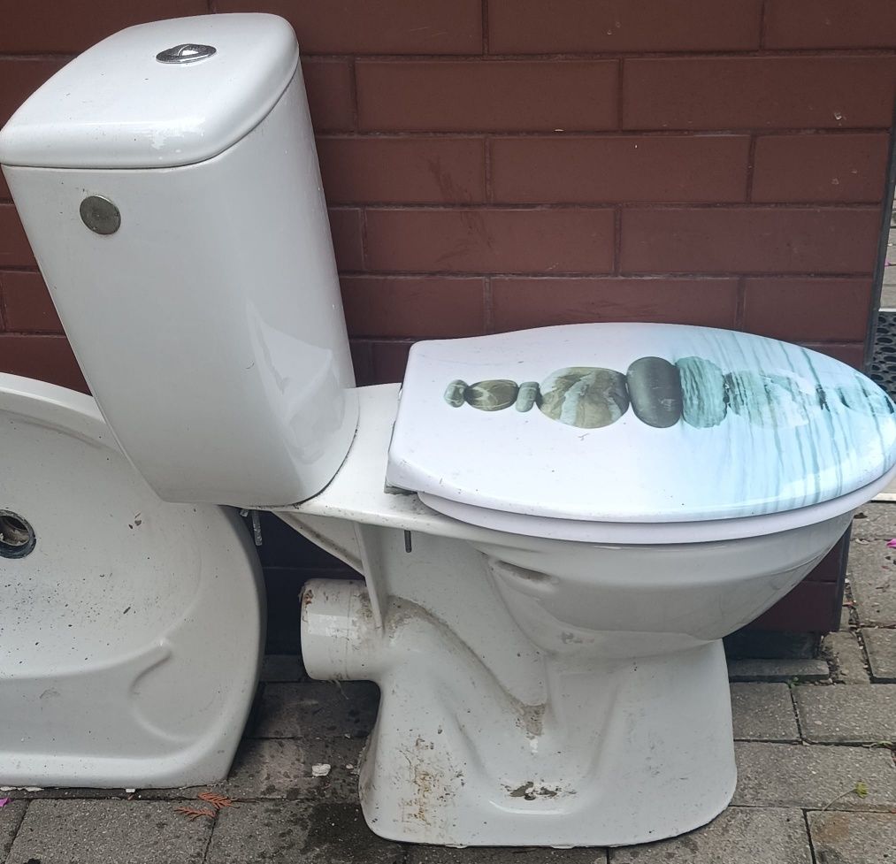 kompakt WC z deską, toaleta
