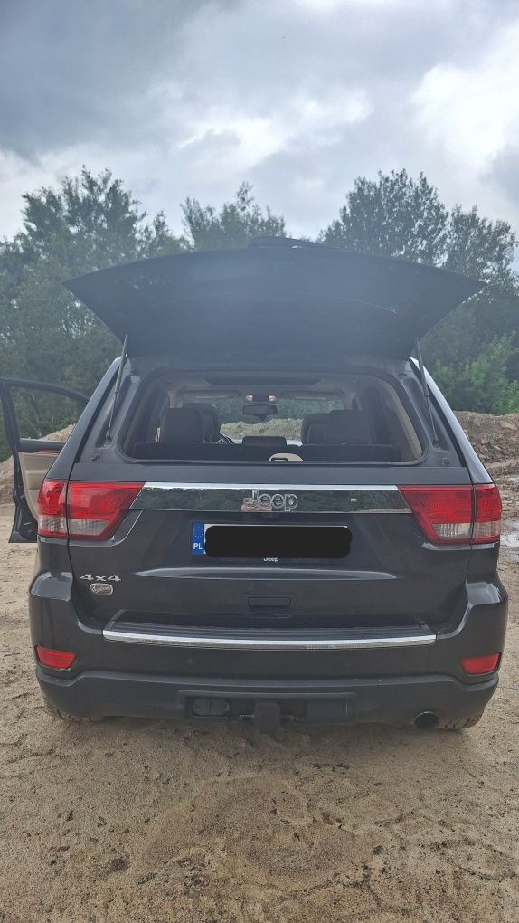 Jeep Grand Cherokee Wk2 Overland 3,6 bogata wersja,panorama,hak