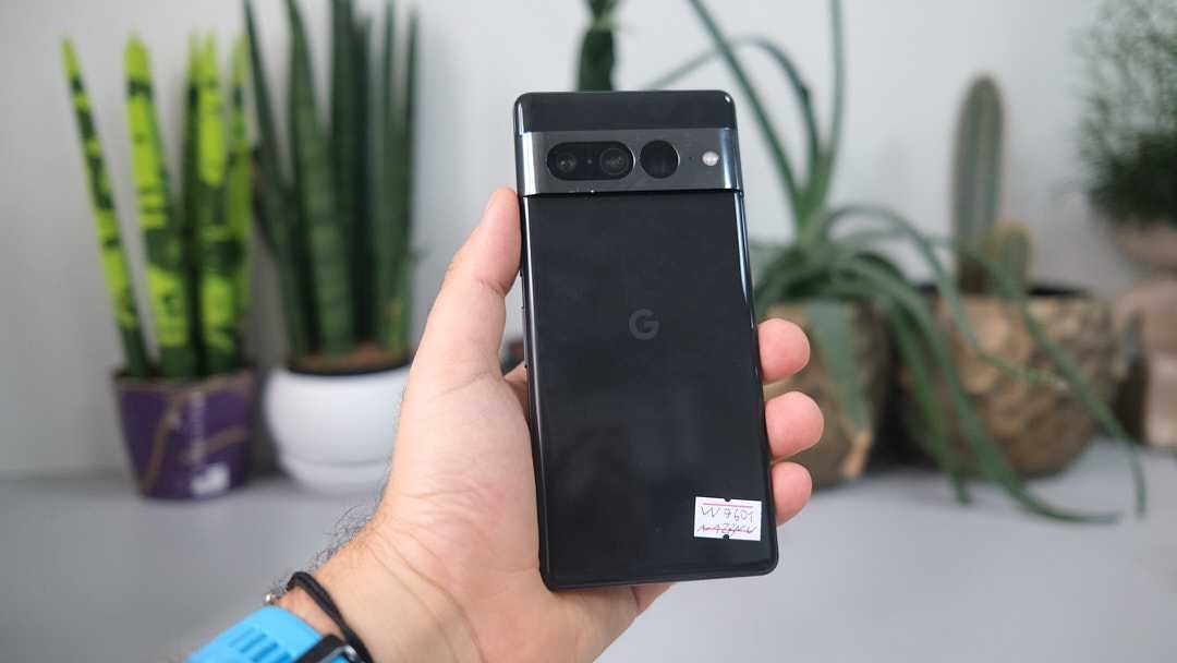 Google Pixel 7 Pro 12/128GB Obsidian Neverlock Уцінка