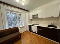 Продаж 3-кімнатної квартири з ремонтом в Шевченківський правий берег
