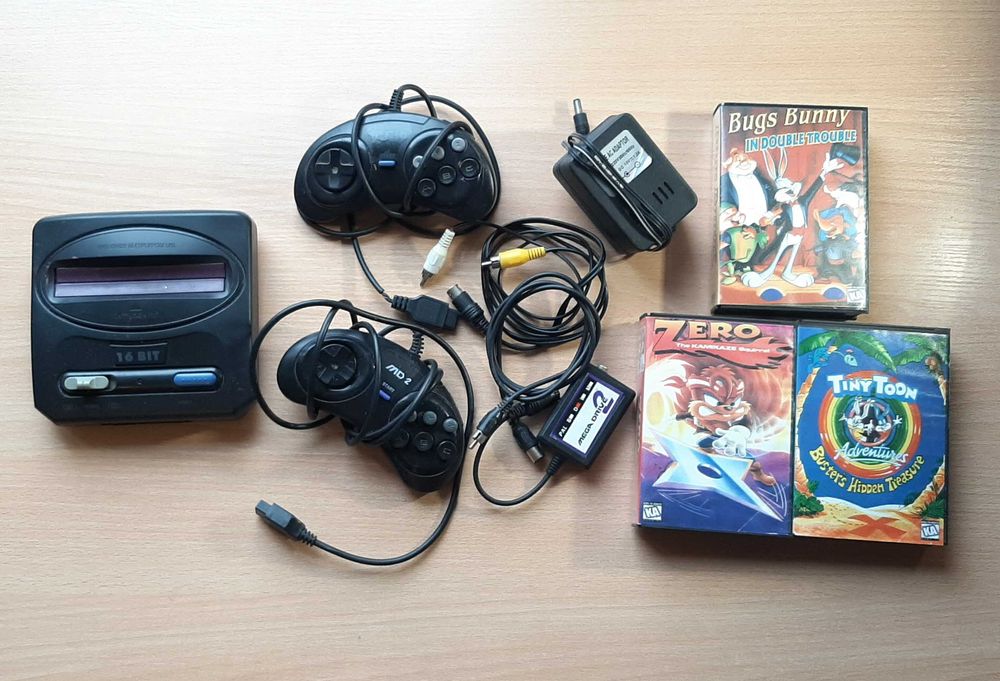 Игровая приставка Sega Mega Drive 2