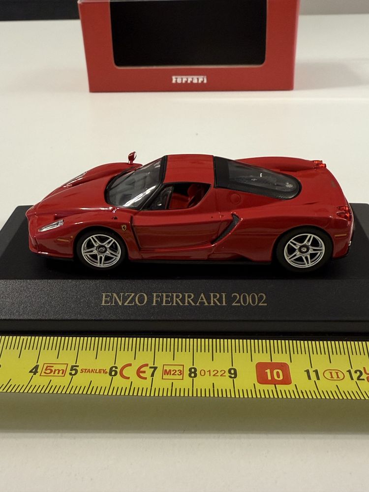 Model Ferrari Enzo 2002 1/43 1:43 by IXO Hot Wheels Redline Models Red