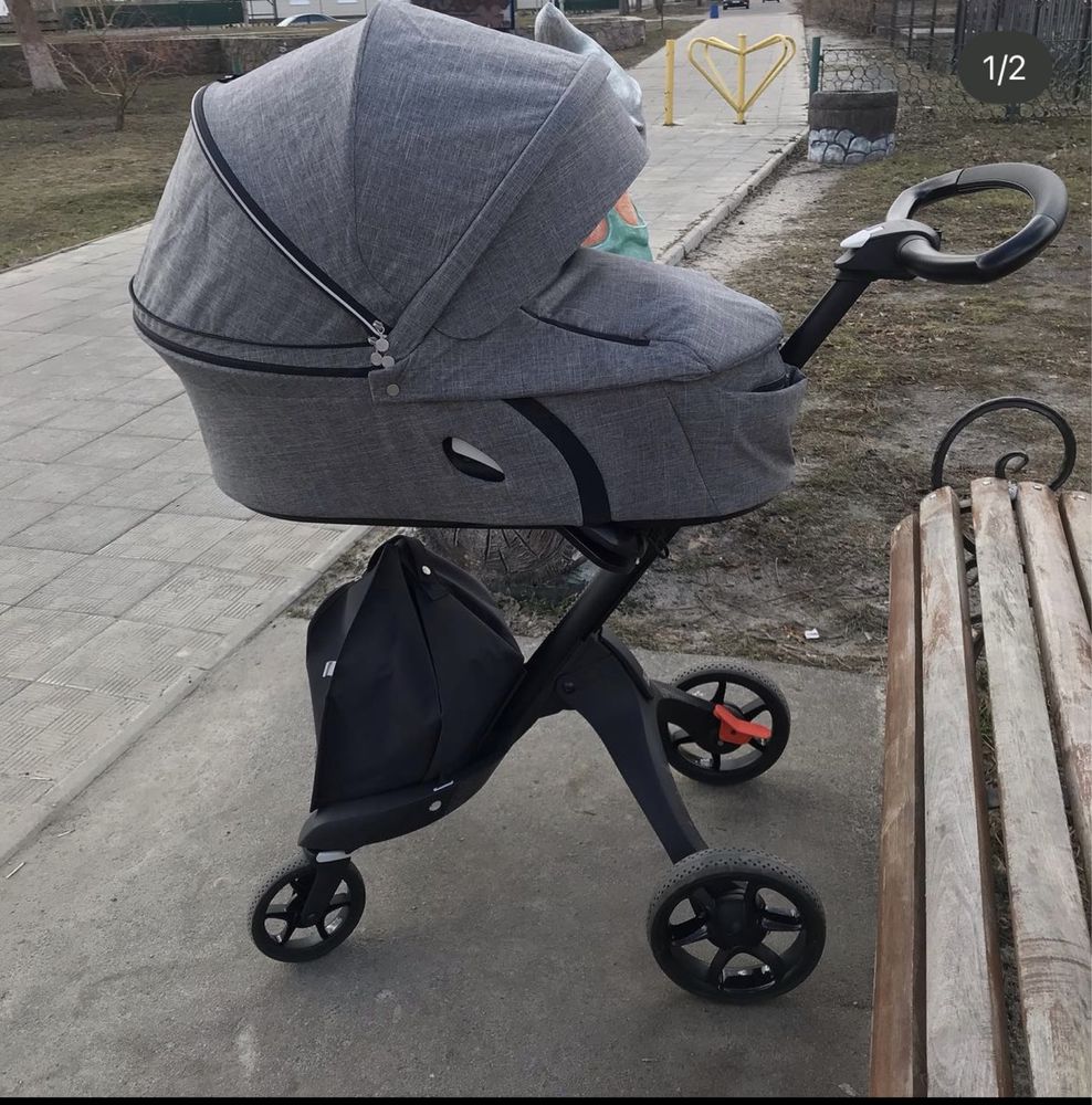 Stokke Xplory V6 з чорною ручкою