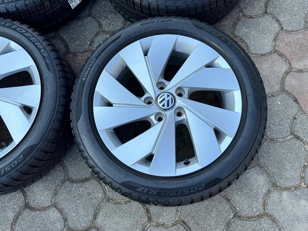 Koła Felgi Vw golf 8 gti 17 cali caddy jetta 5x112 opony nowe opony