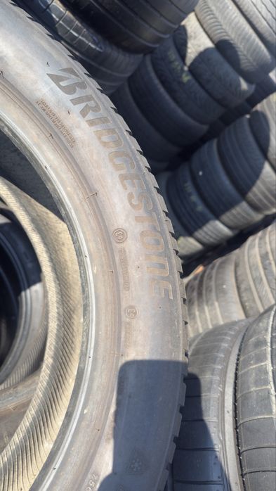 225/55/19 Bridgestone,   A005