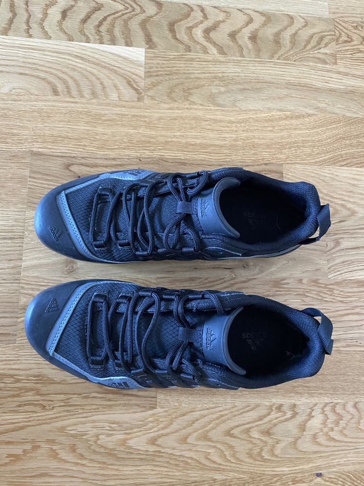 Adidas oryginalne buty trekkingowe r. 42