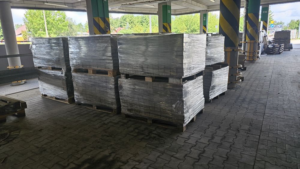 NOWA CENA 20 zł/m2 Kostka brukowa cegiełka, behaton