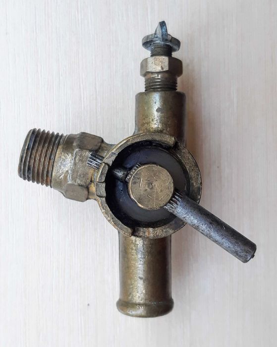 Муфта вентилятора распредвал кран радиатора клапан ресивера Т-150