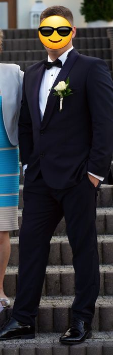 Czarny smoking ślubny