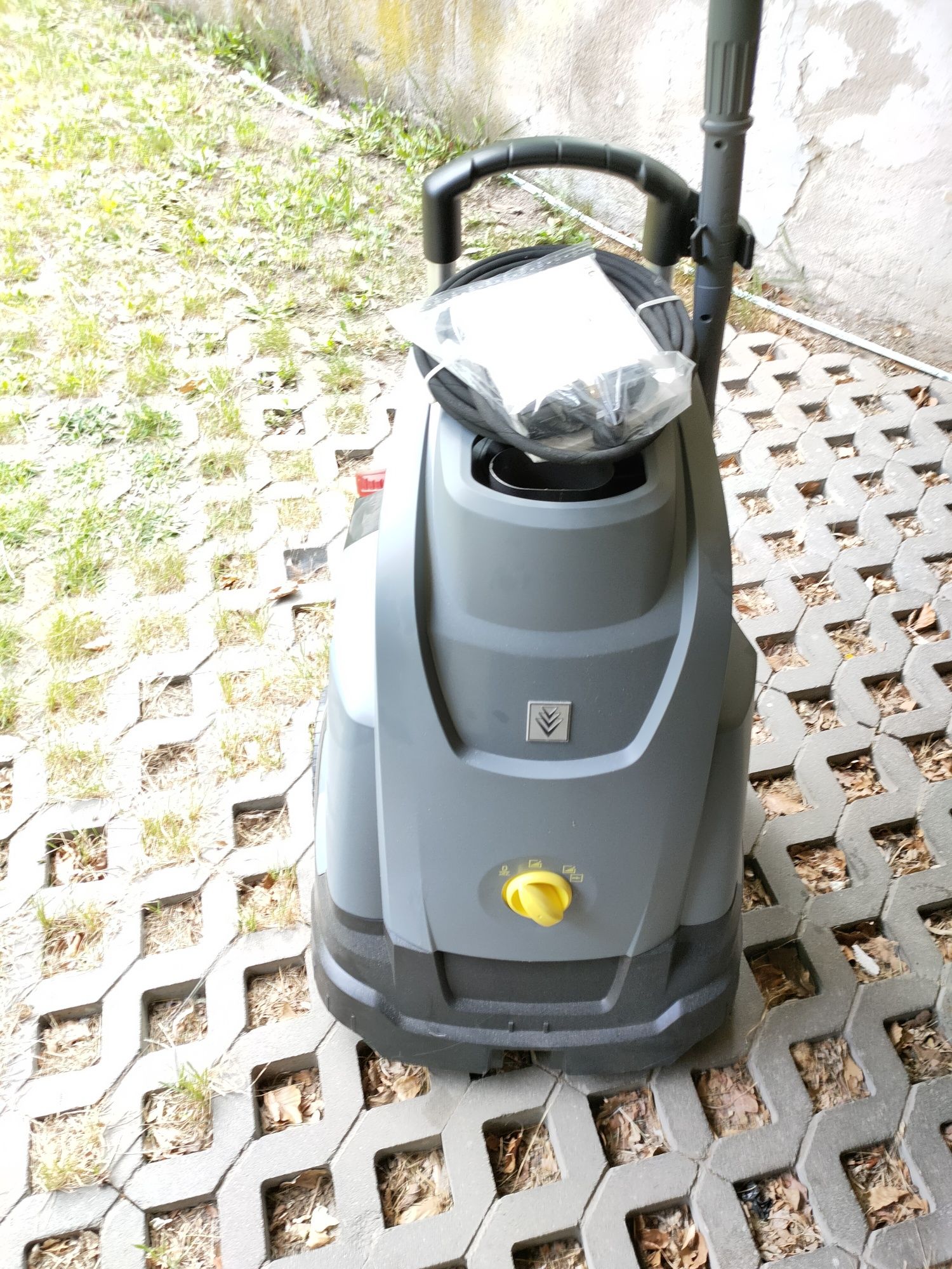Kärcher HDS 5/15 UX, profesjonalne urządzenie z podgrzewaniem wody