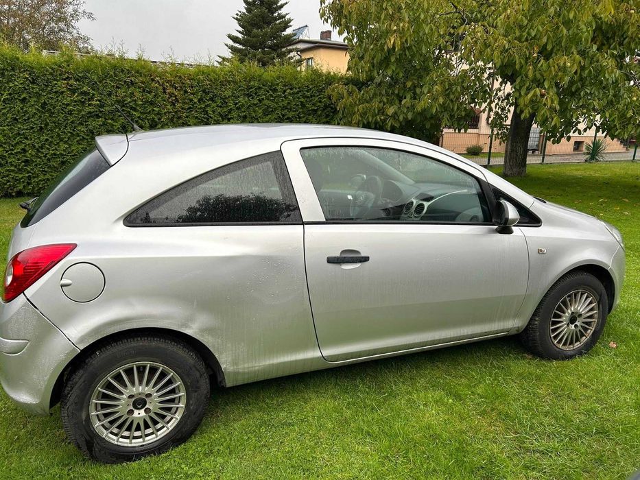 Sprzedam OPEL Corsa D