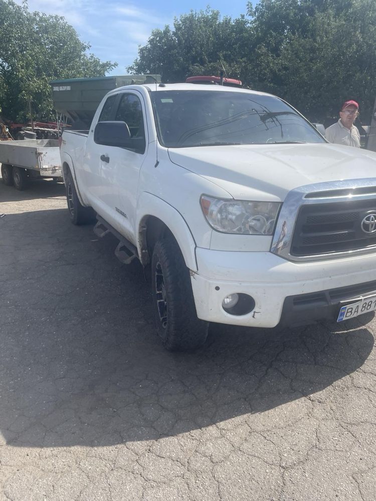 Toyota Tundra 2012
