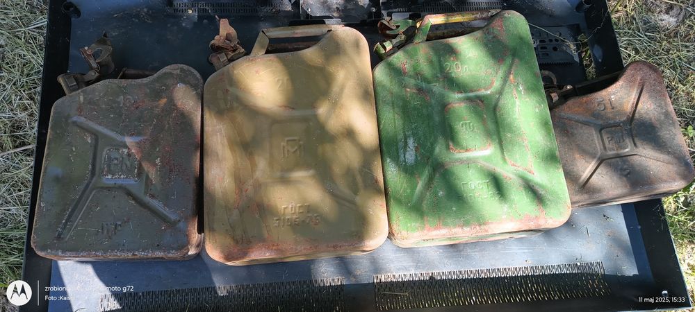 Karnister PRL ,ZSRR,WP na paliwo ,ropę retro, vintage