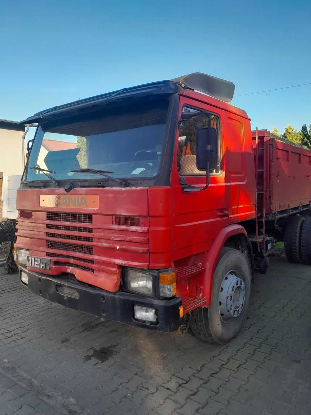 scania 112 , daf CF65