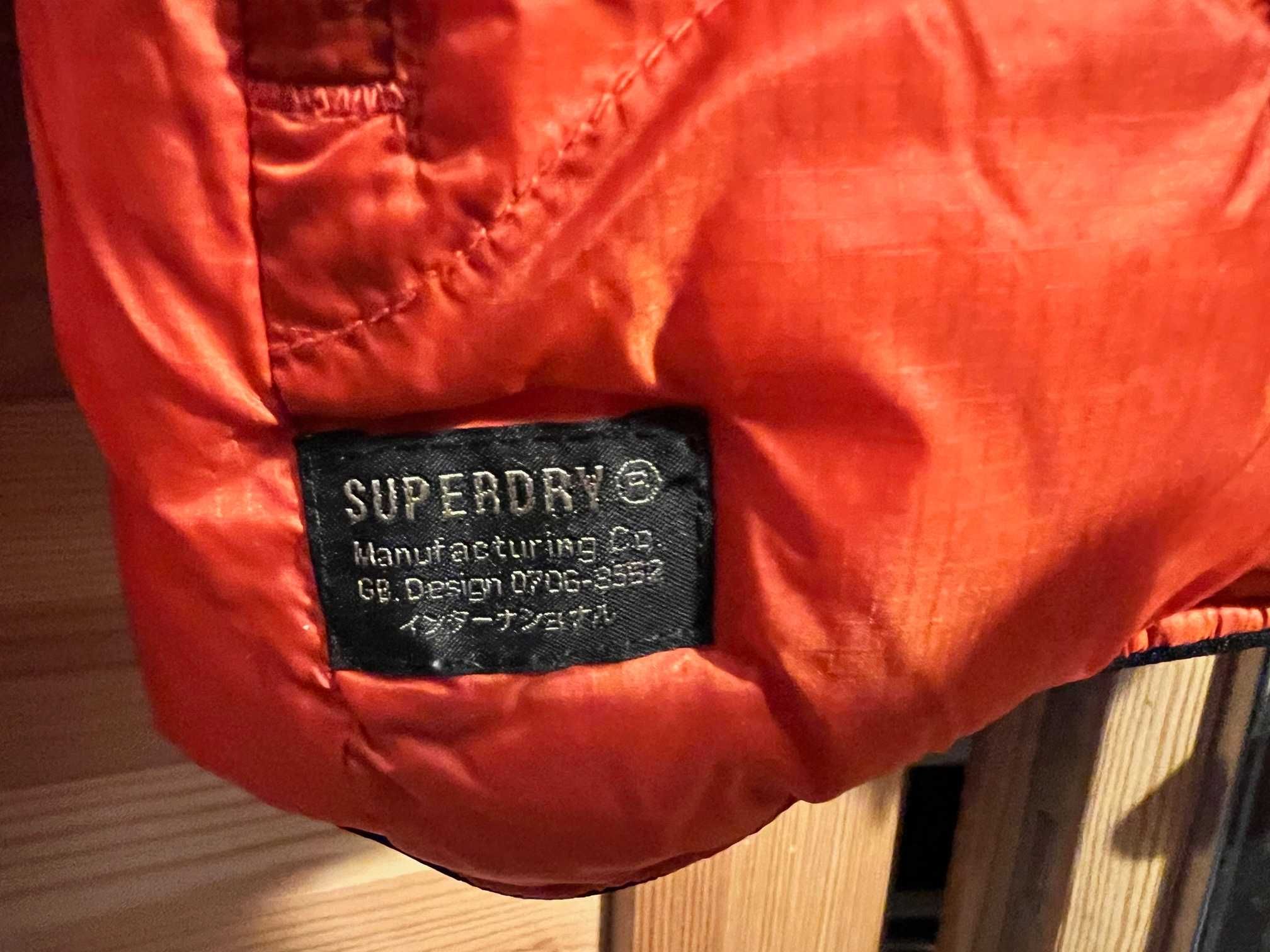 Kurtka z kapturem Superdry pomarańczowa