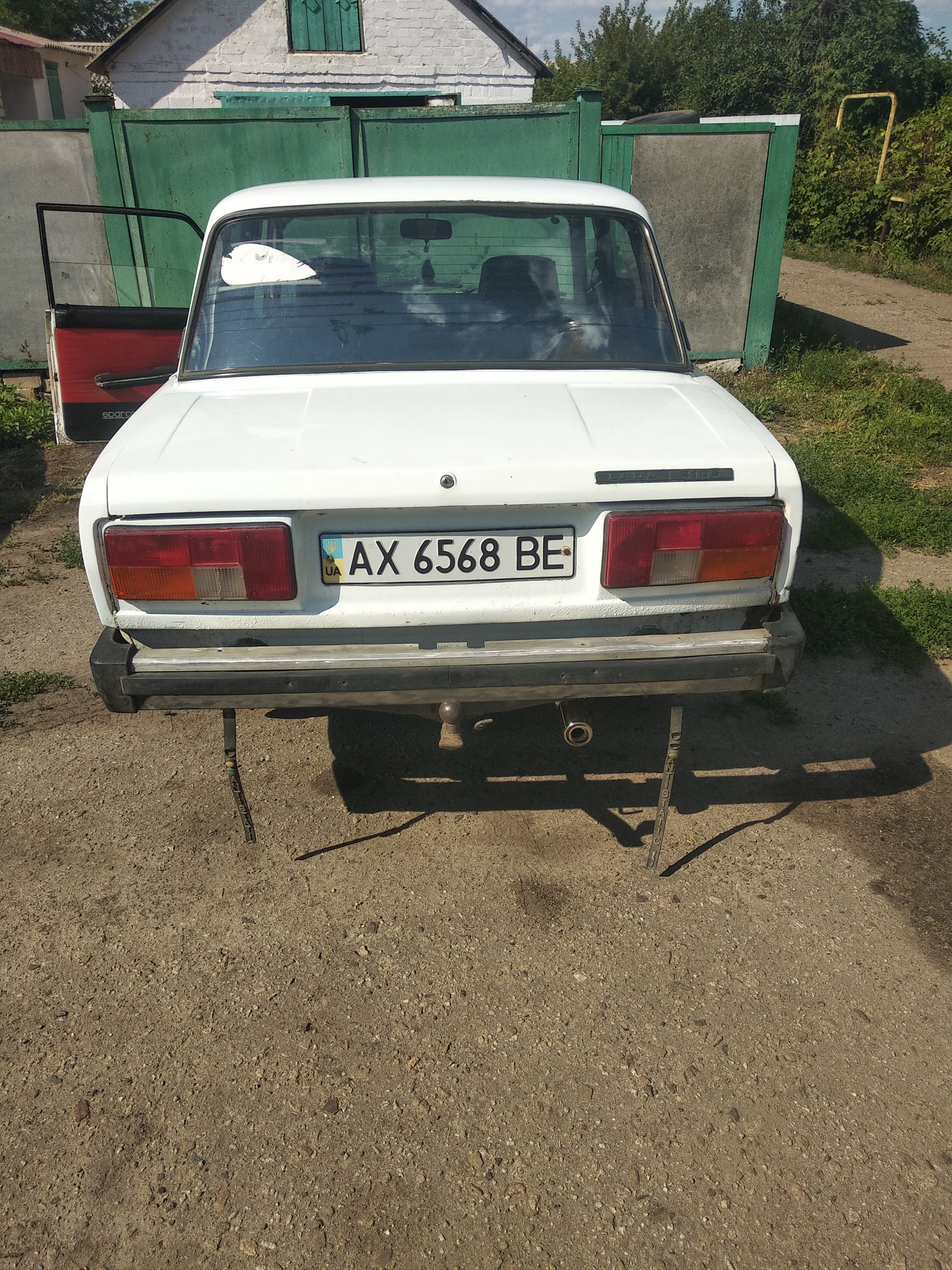 Продам ваз 2105.