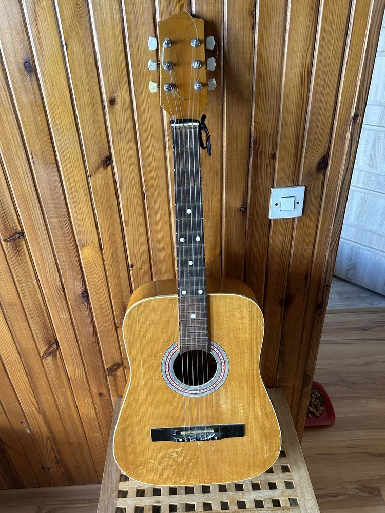 Gitara defil brazowa