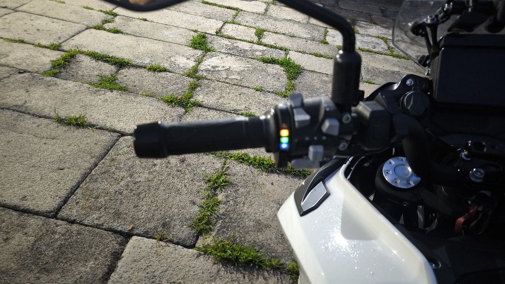 Benelli trk 702x