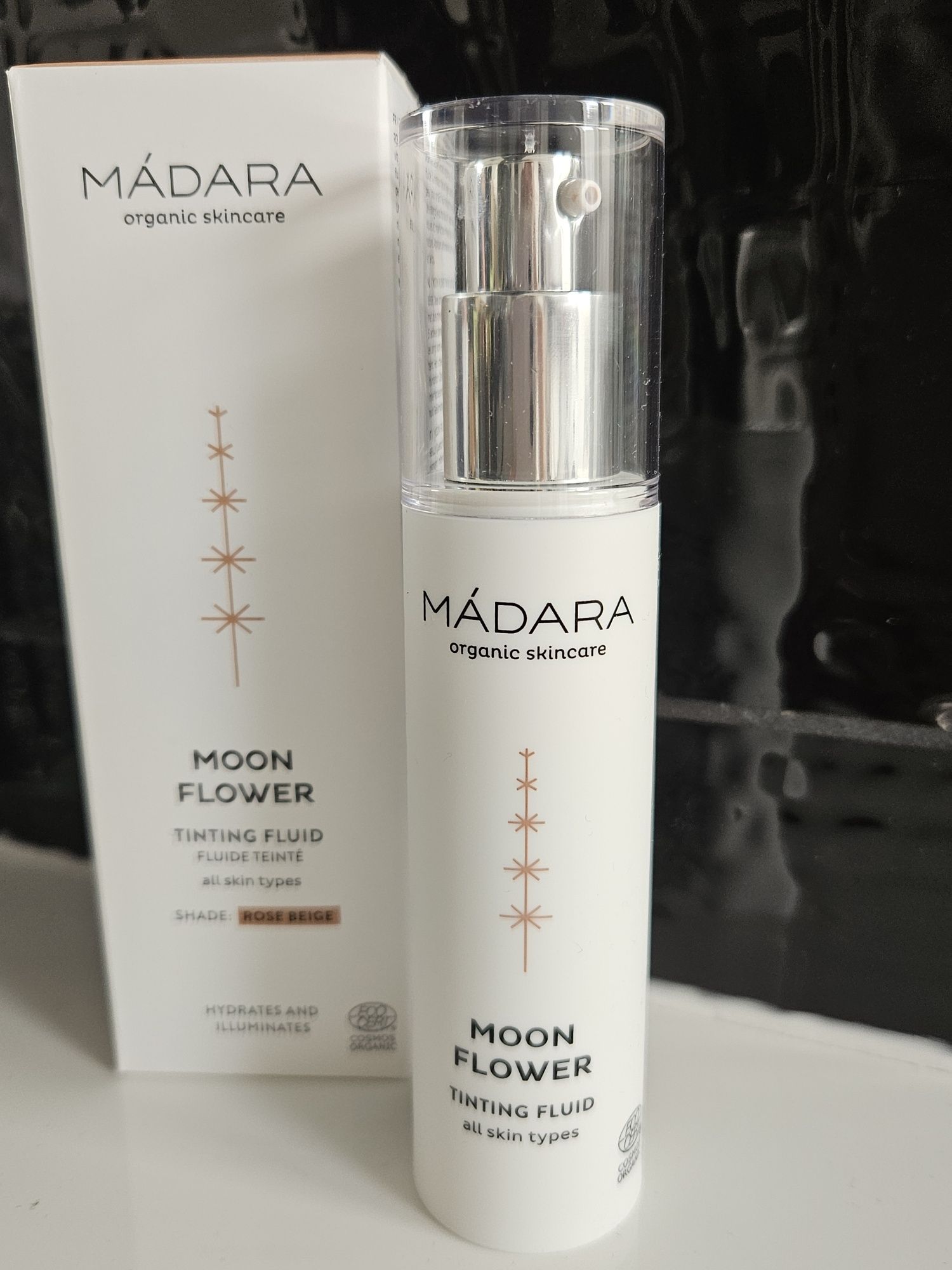 Madara fluid tonujący Moon Flower tint